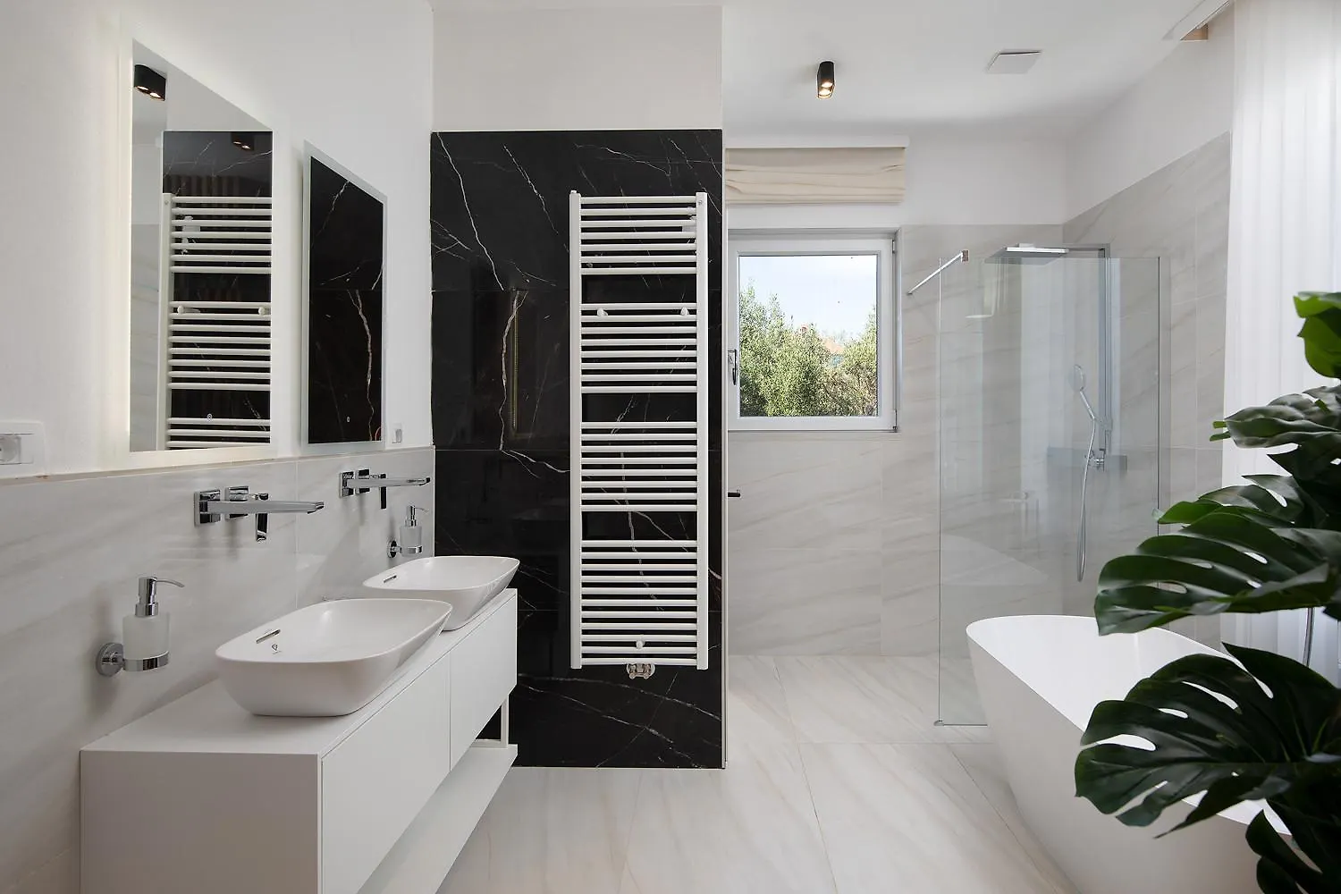 Villa Isla Verde For 10 People With Private Pool & Sauna Only 10 Meters From The Sea Медулин