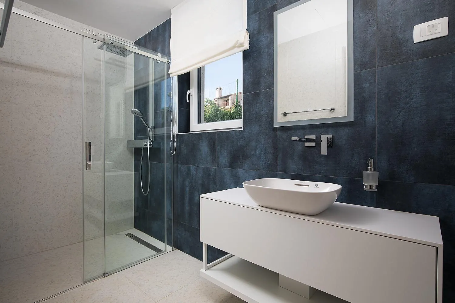 Villa Isla Verde For 10 People With Private Pool & Sauna Only 10 Meters From The Sea Медулин