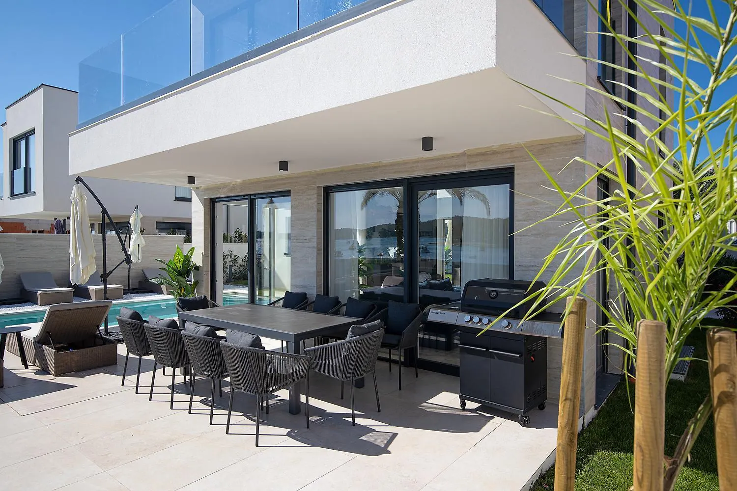 Villa Isla Verde For 10 People With Private Pool & Sauna Only 10 Meters From The Sea Медулин 0*,